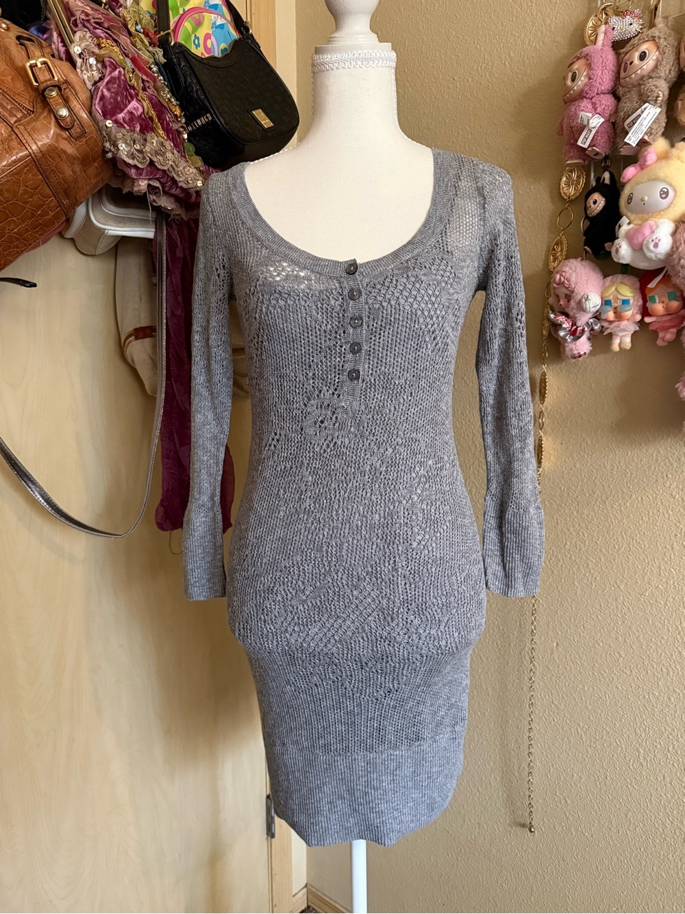 American Eagle Outfitters Gray Knit Long-Sleeve Scoop Neck Dress